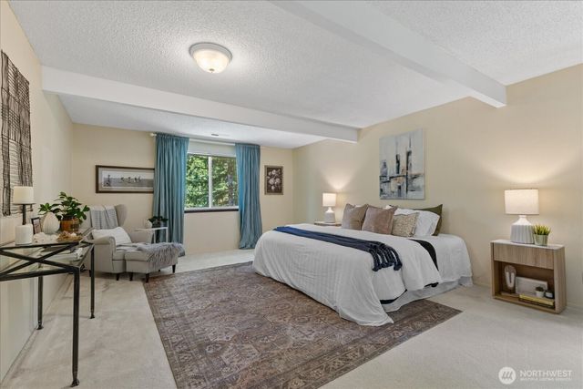 2006 245th Avenue SE, Sammamish, WA 98075