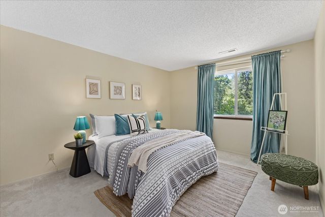 2006 245th Avenue SE, Sammamish, WA 98075