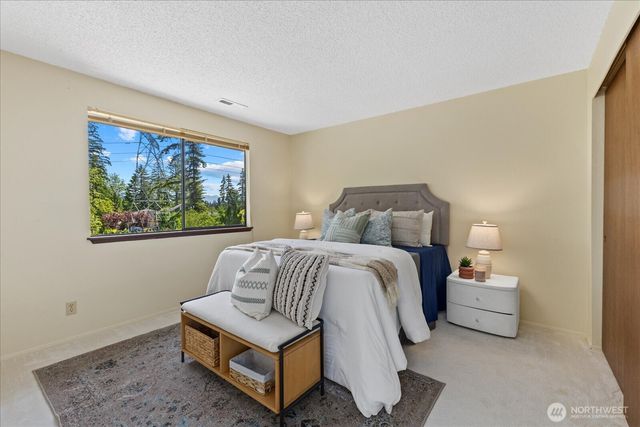 2006 245th Avenue SE, Sammamish, WA 98075