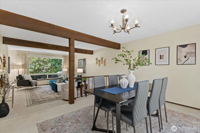 2006 245th Avenue SE, Sammamish, WA 98075