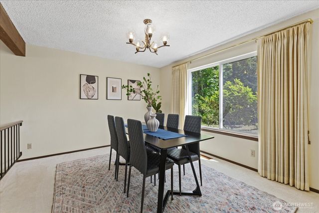 2006 245th Avenue SE, Sammamish, WA 98075