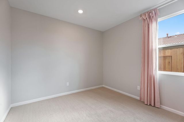 3215 Lourdes Avenue, Clovis, CA 93619