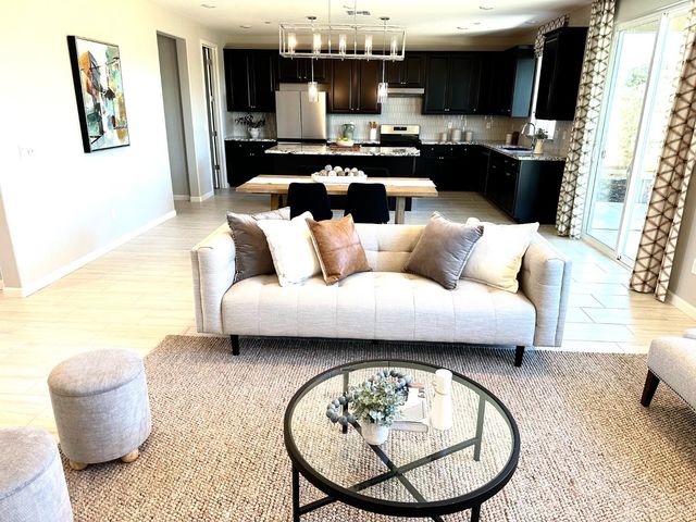 3215 Lourdes Avenue, Clovis, CA 93619