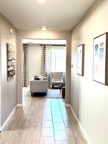 3215 Lourdes Avenue, Clovis, CA 93619