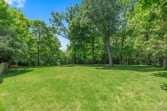 493 Hazel Avenue, Highland Park, IL 60035