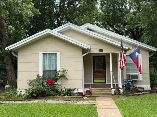 511 W Bonham Avenue, Cooper, TX 75432