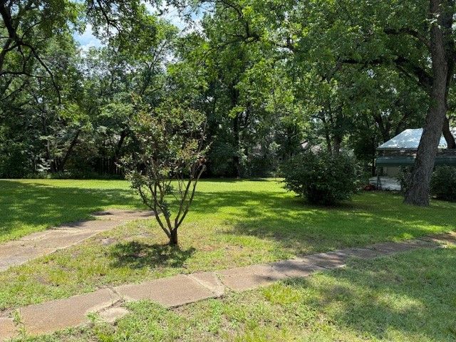 511 W Bonham Avenue, Cooper, TX 75432