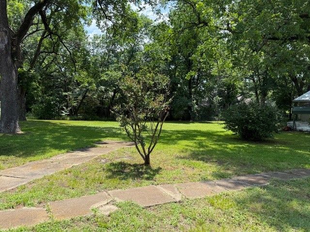 511 W Bonham Avenue, Cooper, TX 75432