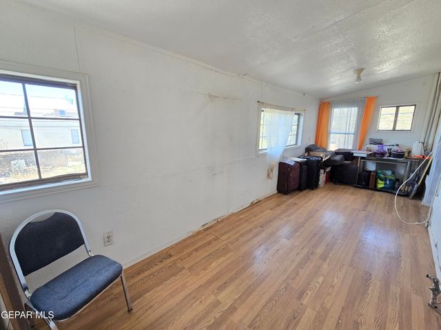 1219 N FLORENCE Street, El Paso, TX 79902