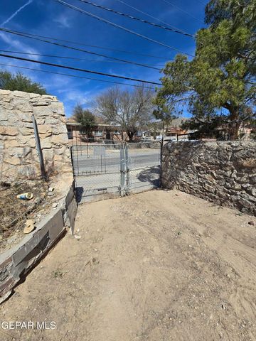 1219 N FLORENCE Street, El Paso, TX 79902