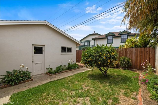 220 W Avenida Alessandro, San Clemente, CA 92672