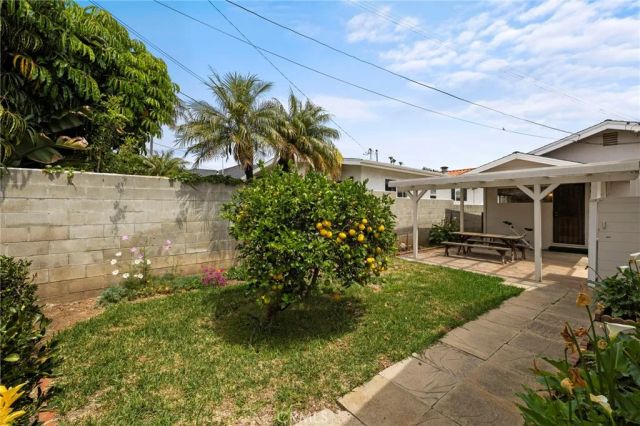 220 W Avenida Alessandro, San Clemente, CA 92672