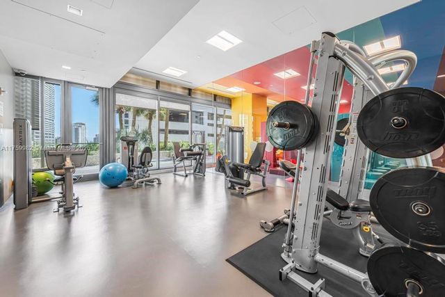 68 SE 6th St 1710, Miami, FL 33131