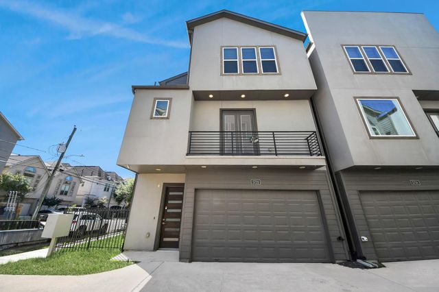 5720 Petty Street, Houston, TX 77007