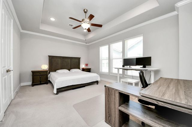 5720 Petty Street, Houston, TX 77007