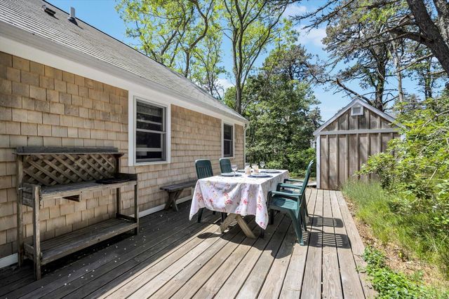 200 Pilgrim Spring Road UNIT B, Wellfleet, MA 02667