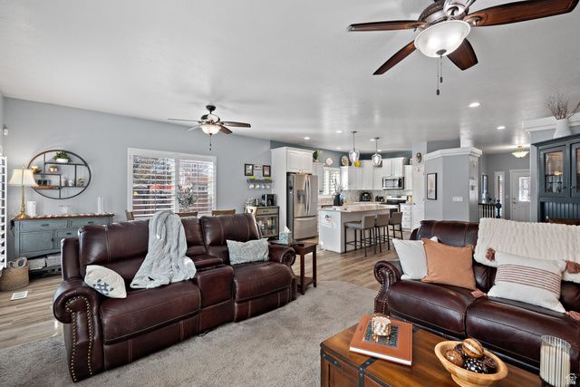 1693 W PEACEFUL VIEW WAY, South Jordan, UT 84095