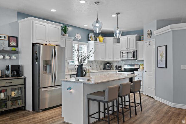 1693 W PEACEFUL VIEW WAY, South Jordan, UT 84095