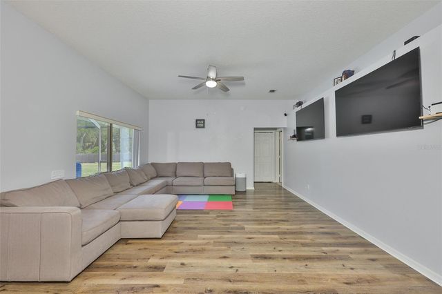 10234 BLOOMFIELD HILLS DRIVE, Seffner, FL 33584