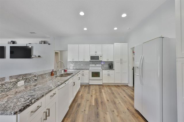 10234 BLOOMFIELD HILLS DRIVE, Seffner, FL 33584