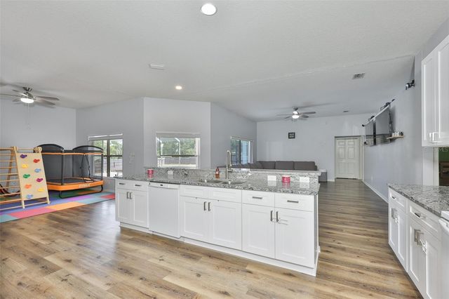 10234 BLOOMFIELD HILLS DRIVE, Seffner, FL 33584