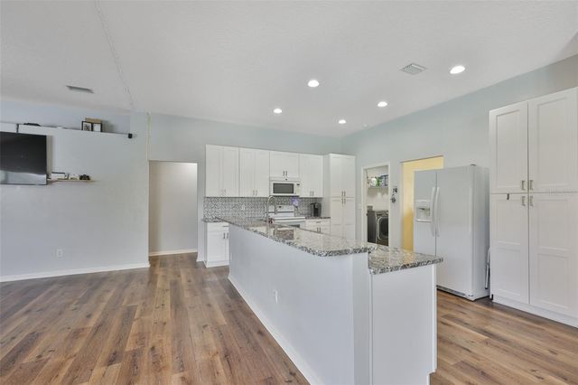 10234 BLOOMFIELD HILLS DRIVE, Seffner, FL 33584