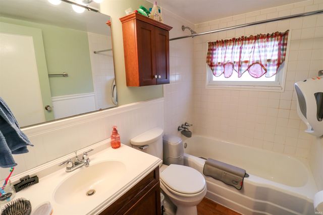 3701 Laurel Avenue, Evansville, IN 47720