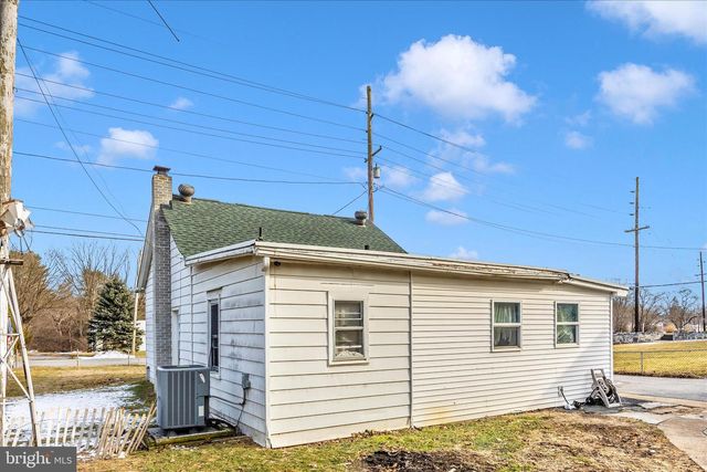 811 ANTIETAM DR, Hagerstown, MD 21742