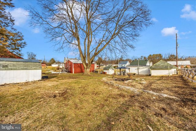 811 ANTIETAM DR, Hagerstown, MD 21742