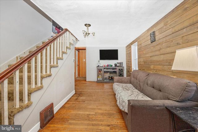 811 ANTIETAM DR, Hagerstown, MD 21742