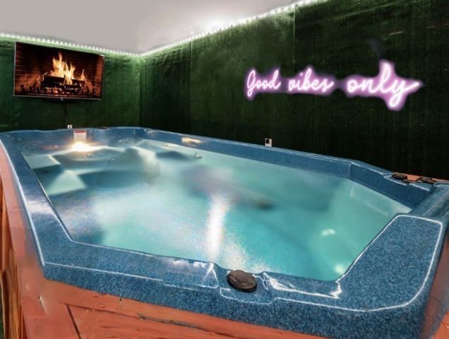 504 Cliff Cir, Nashville, TN 37218