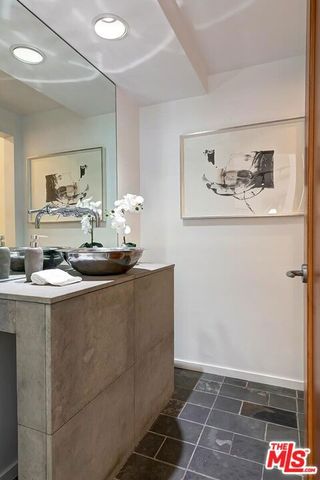 4463 Bergamo Drive, Encino, CA 91436