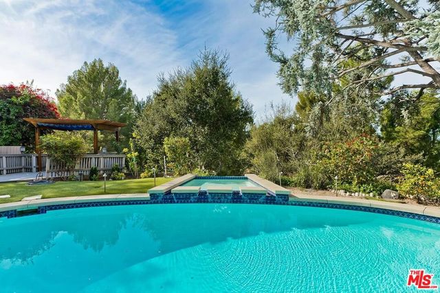 4463 Bergamo Drive, Encino, CA 91436