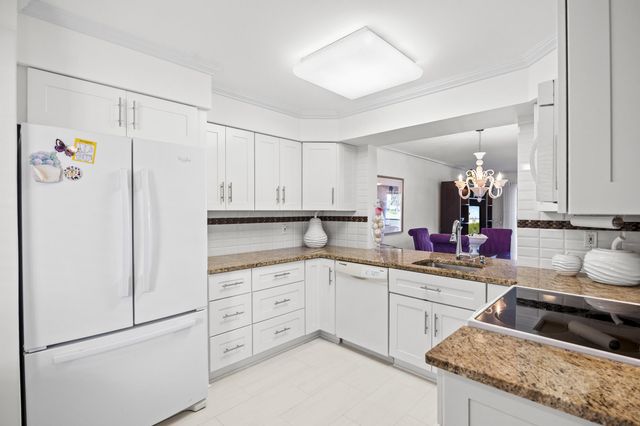 7146 Huntington Lane 105, Delray Beach, FL 33446