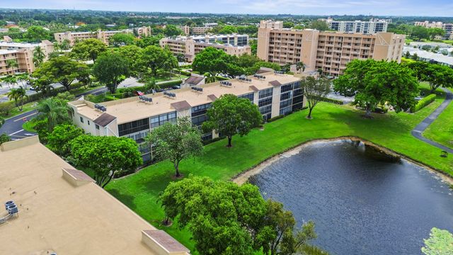 7146 Huntington Lane 105, Delray Beach, FL 33446