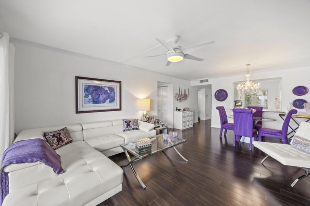7146 Huntington Lane 105, Delray Beach, FL 33446