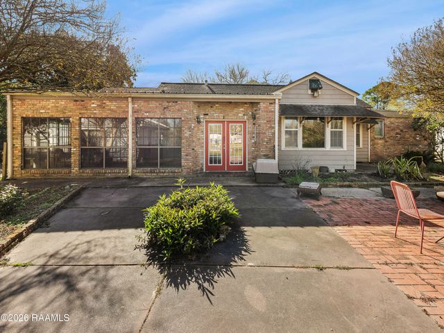 2244 W Landry Street, Opelousas, LA 70570