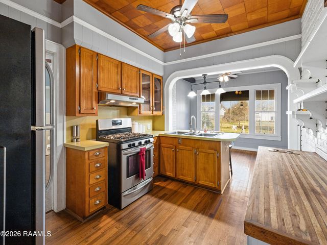 2244 W Landry Street, Opelousas, LA 70570