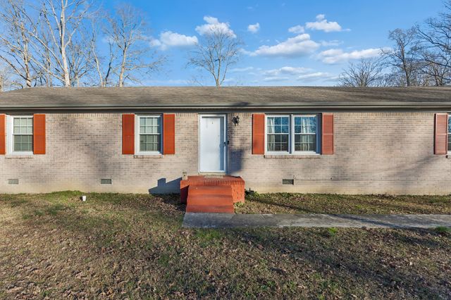 1213 Woodcrest Dr, Manchester, TN 37355