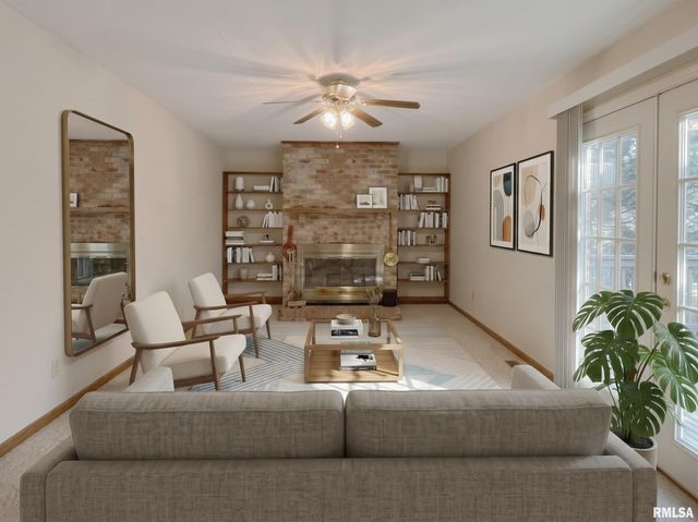 104 JUNIPER Lane, East Peoria, IL 61611