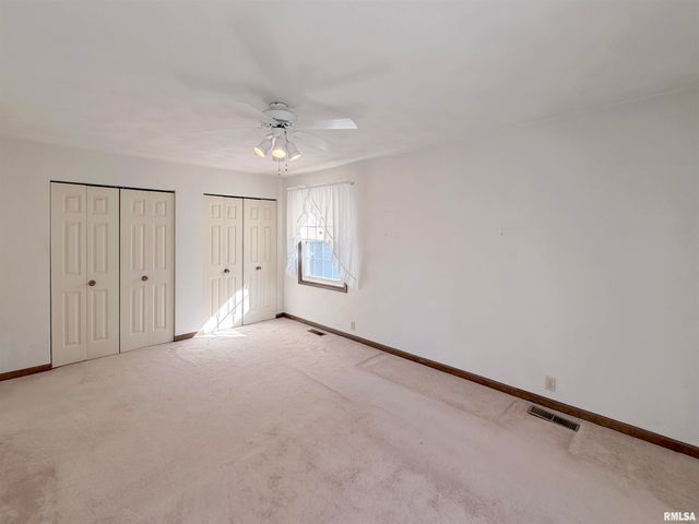 104 JUNIPER Lane, East Peoria, IL 61611