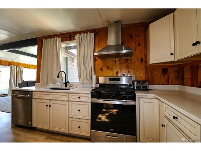 731 Midland Ct, Lake George, CO 80827