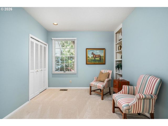 2640 SURREY Ln, West Linn, OR 97068