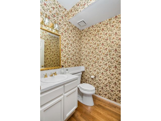 2640 SURREY Ln, West Linn, OR 97068