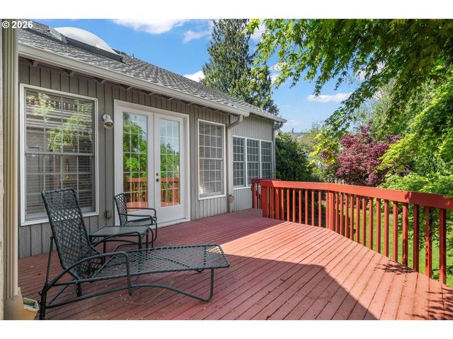 2640 SURREY Ln, West Linn, OR 97068