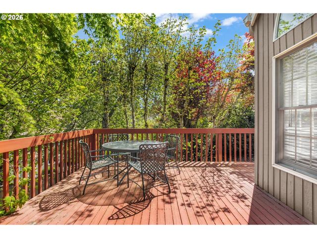 2640 SURREY Ln, West Linn, OR 97068