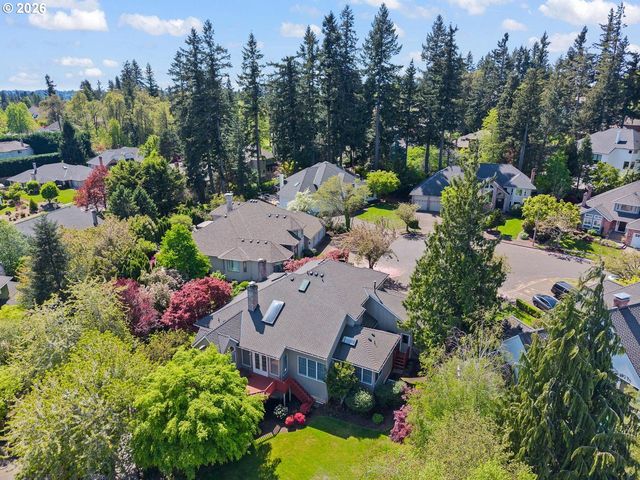 2640 SURREY Ln, West Linn, OR 97068