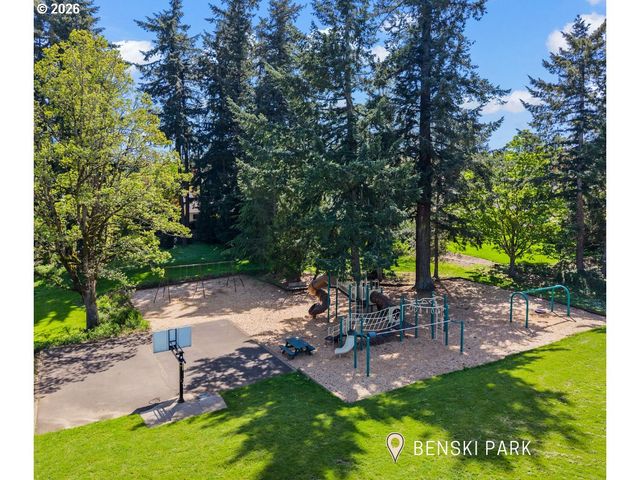 2640 SURREY Ln, West Linn, OR 97068