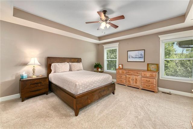 537 NE Topaz Drive, Lee's Summit, MO 64086