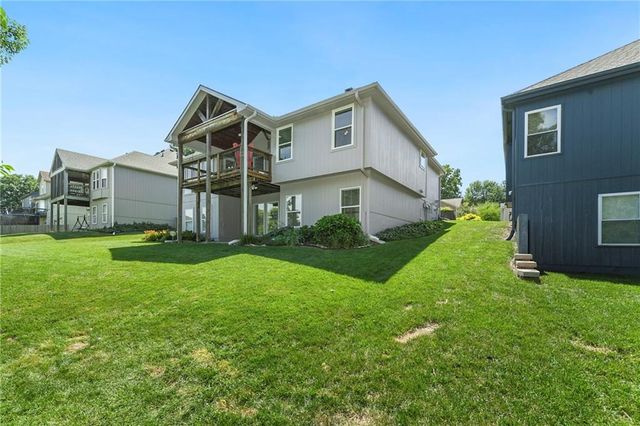 537 NE Topaz Drive, Lee's Summit, MO 64086